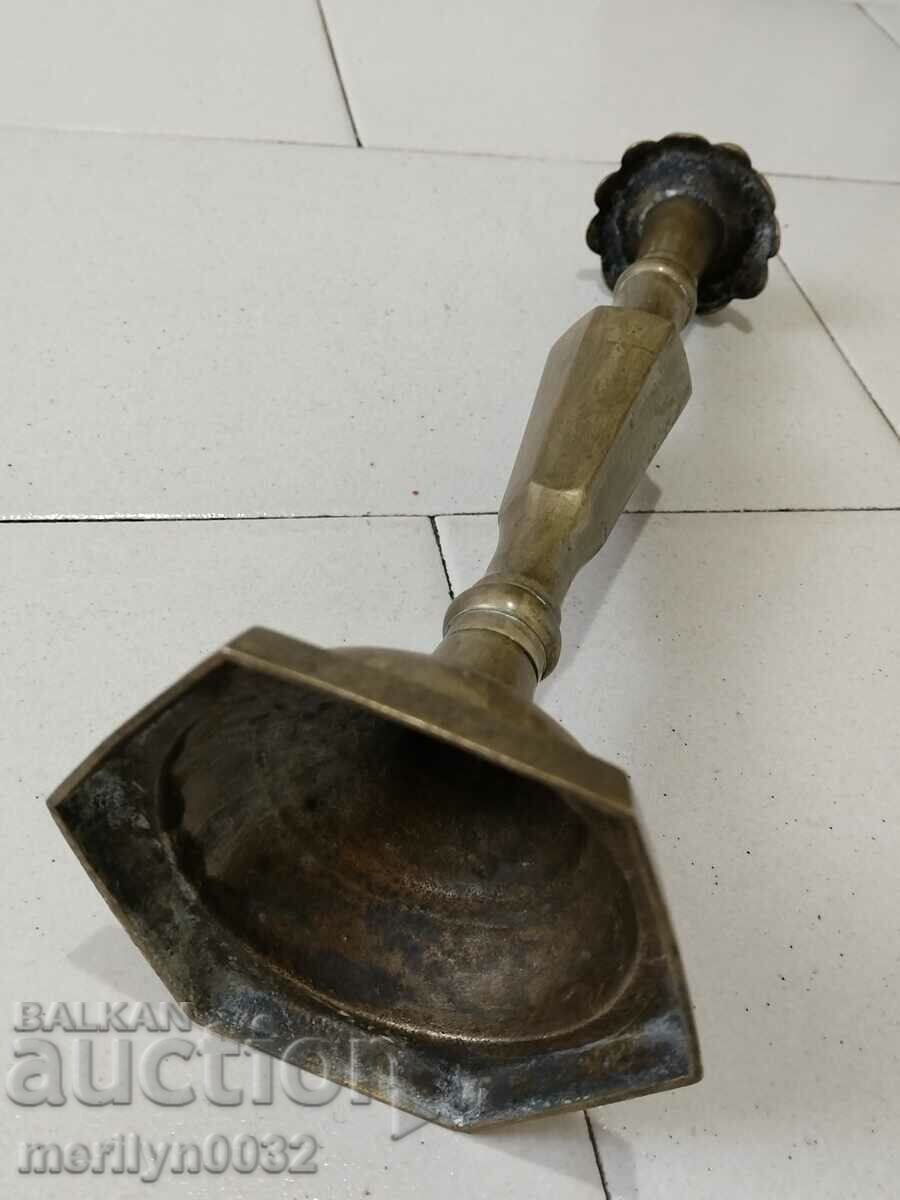 Auction  Renaissance bronze / brass / candlestick