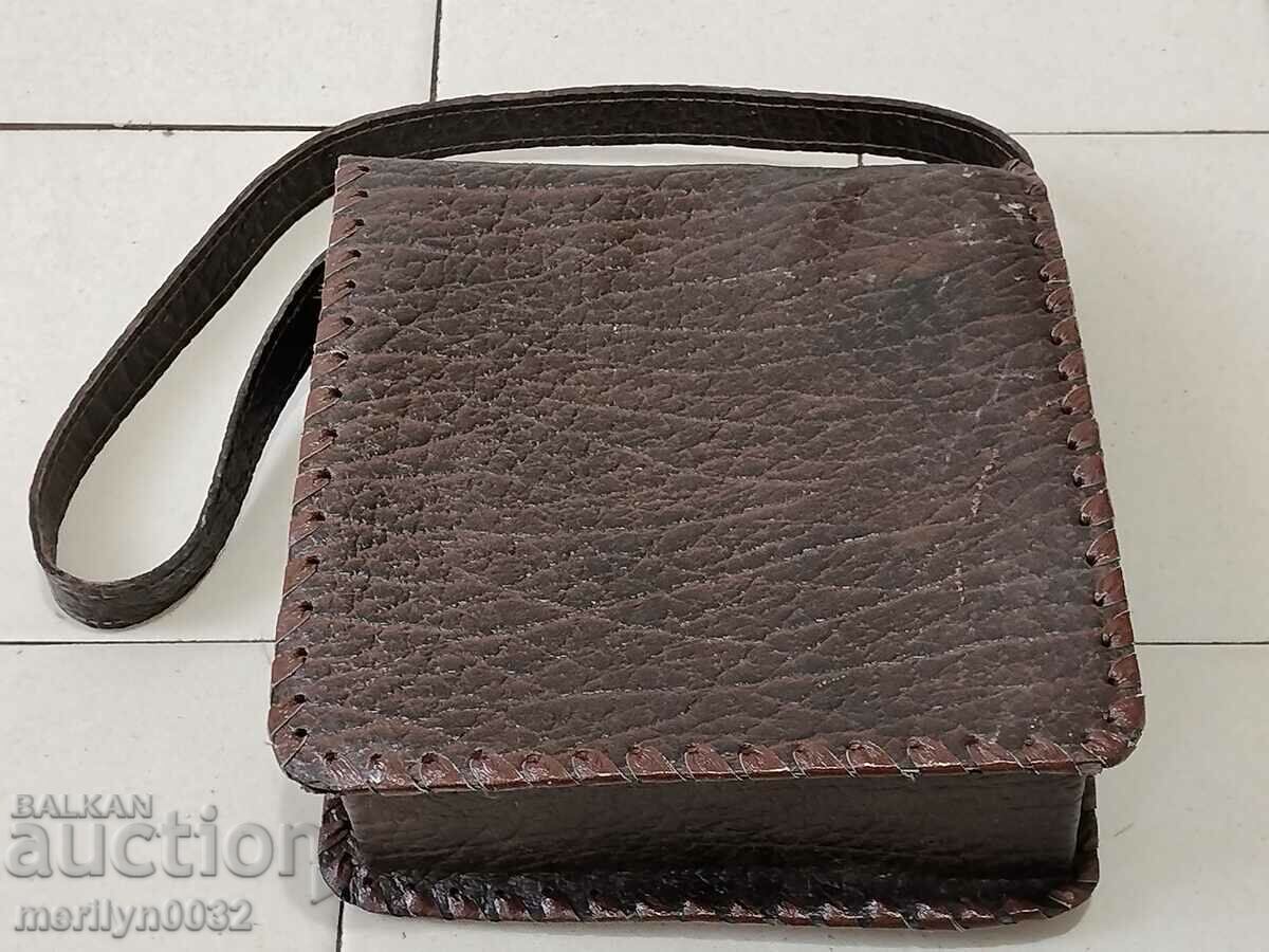 Auction  Old leather bag, wallet, suitcase early 70s