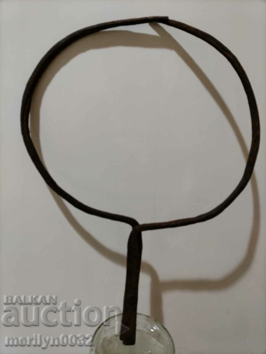 Delivery of Old woodworking cooper's tool compass primitive