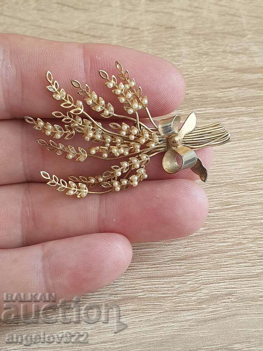 Beautiful brooch!!!