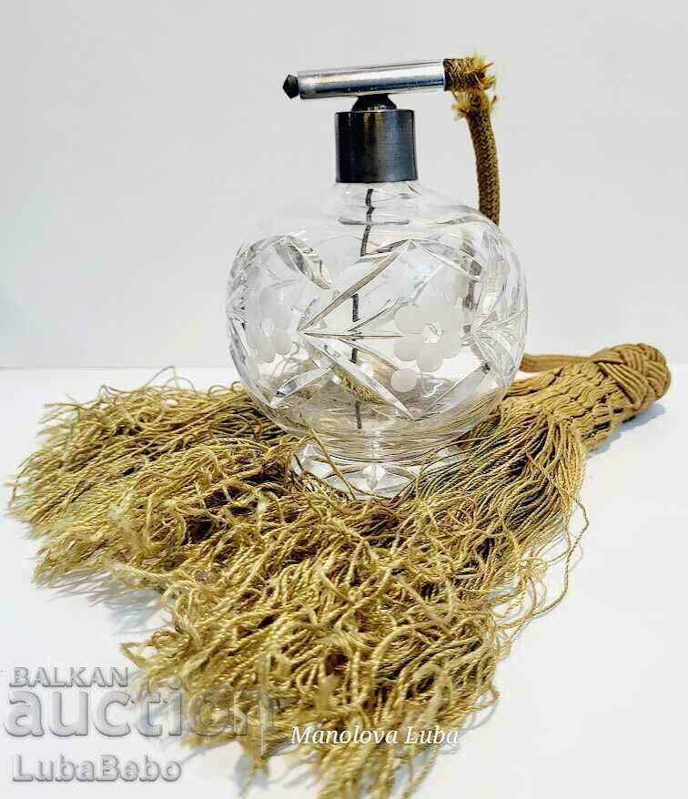 Livrarea Flacon mare de parfum din sticlă de cristal tăiată manual