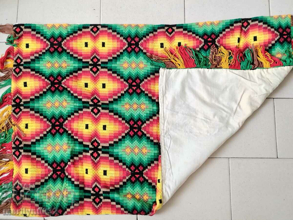 Auction Old tapestry for wall embroidery panel, carpet picture Auction Old tapestry for wall embroidery panel, carpet picture