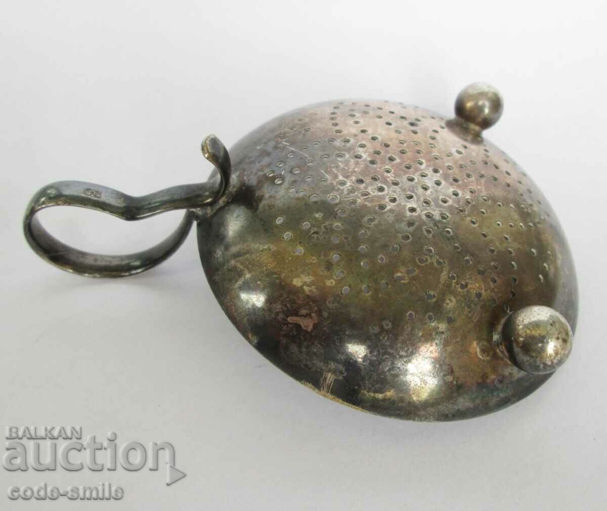 Licitație Vechi suport pentru farfurii pentru strecuratoare de ceai WMF 1 Germania Licitație Vechi suport pentru farfurii pentru strecuratoare de ceai WMF 1 Germania