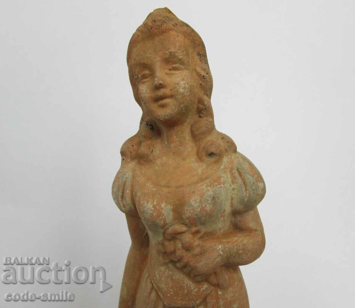 Old ceramic statuette figure of a young lady - 5 Old ceramic statuette figure of a young lady - 5