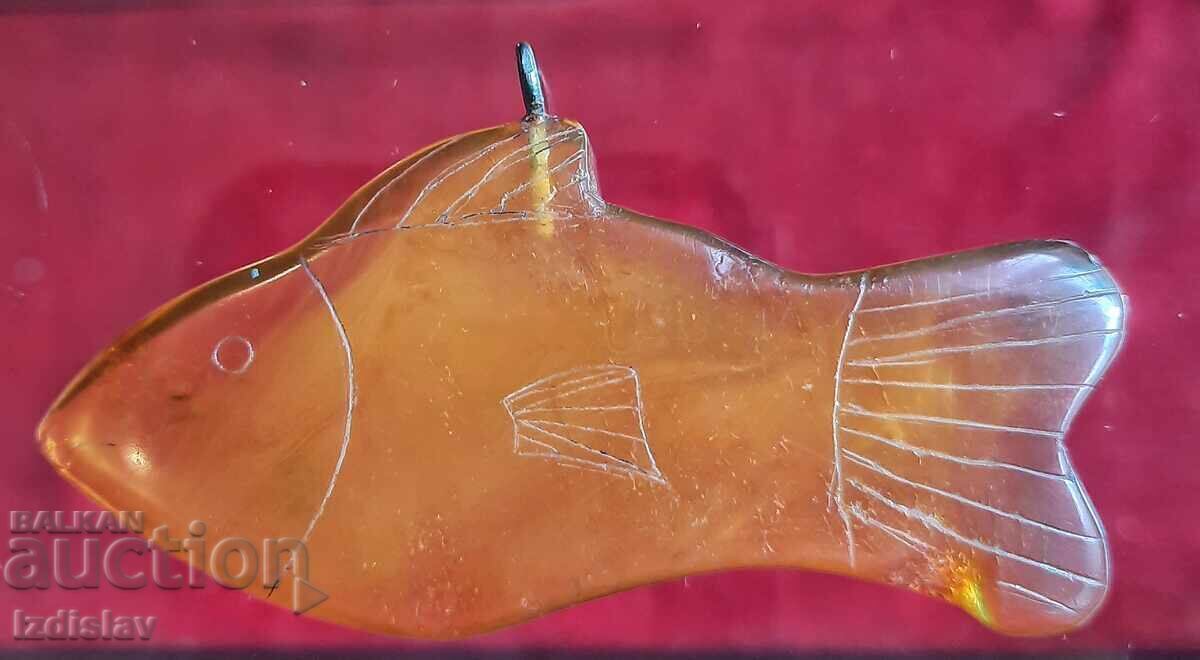 Pește chihlimbar, pandantiv Pește chihlimbar, pandantiv