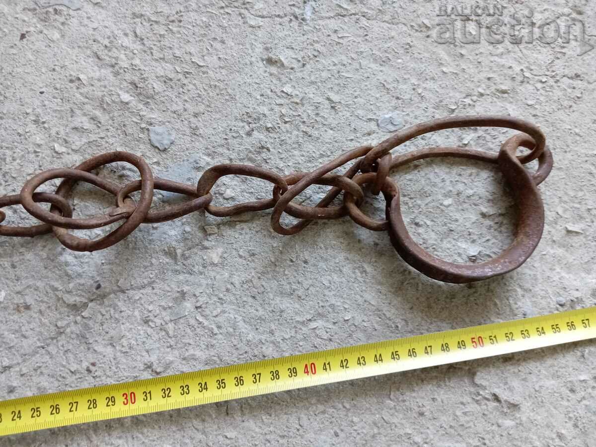 Auction Old hand-forged buckles, chains, shackles, shackles Auction Old hand-forged buckles, chains, shackles, shackles