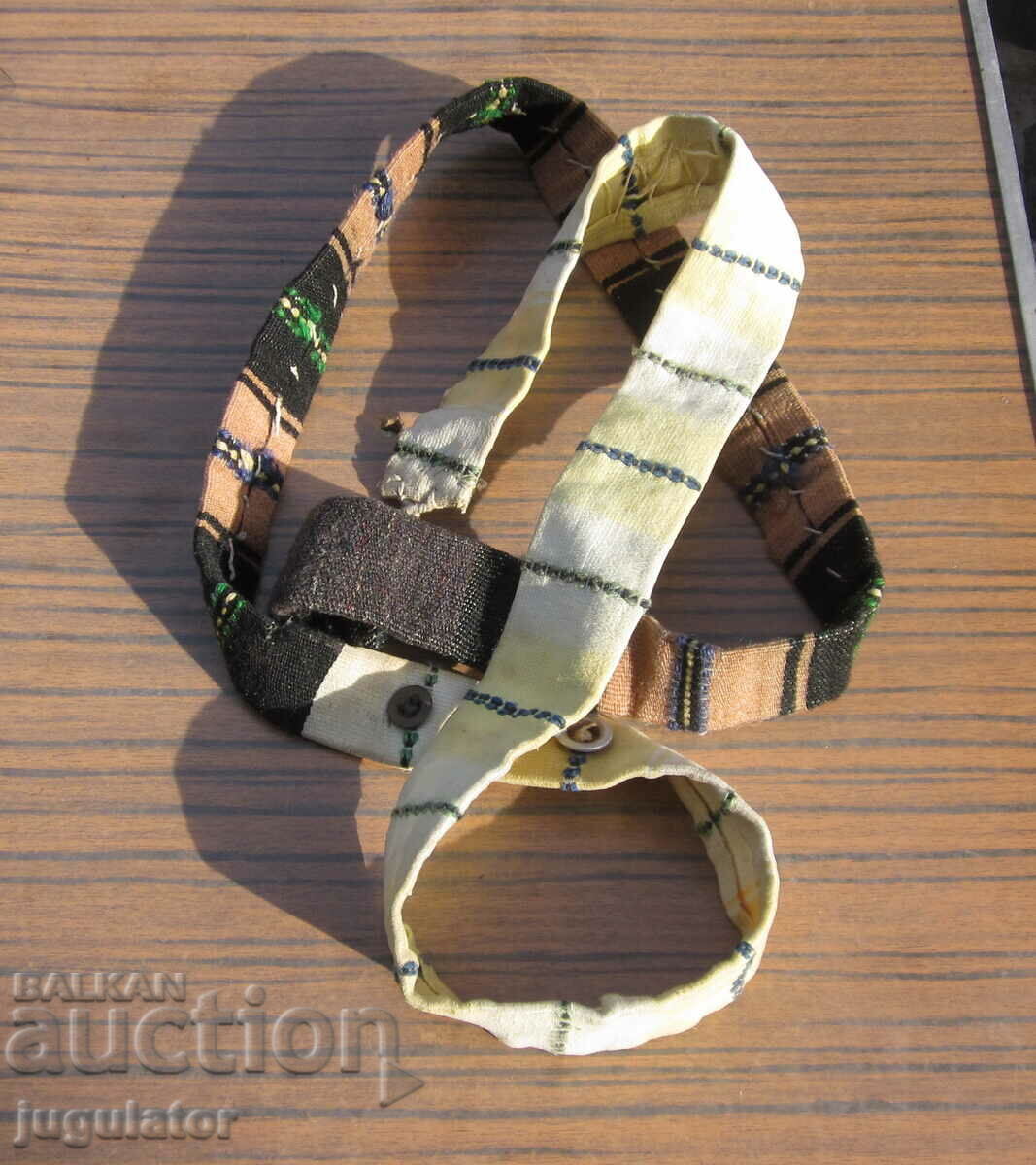 Доставка на старинeн Български фолклорeн колан за народна носия Доставка на старинeн Български фолклорeн колан за народна носия