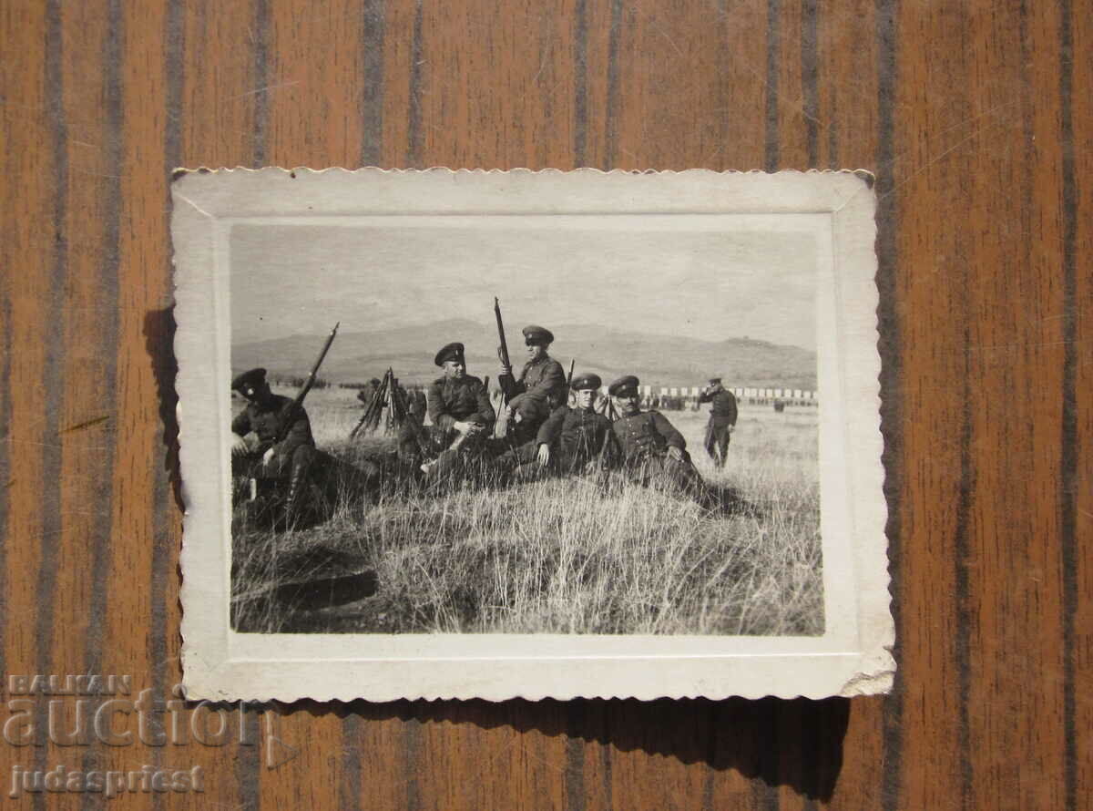 WWI Kingdom of Bulgaria old military photo soldiers with rifles