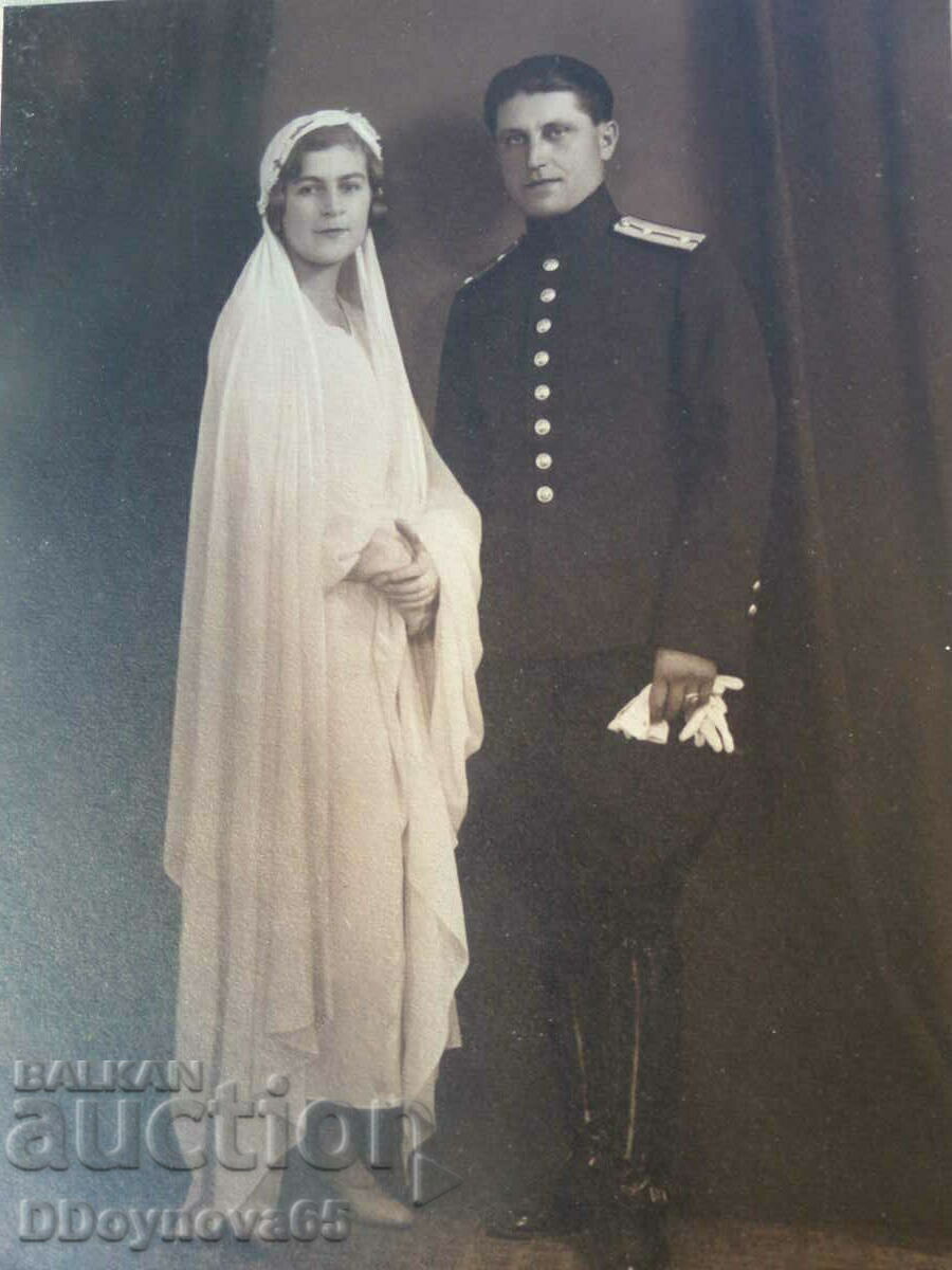 Fotografie veche format mare - semnată manual cu preț € 249.00 | 487.00 BGN Fotografie veche format mare - semnată manual cu preț € 249.00 | 487.00 BGN