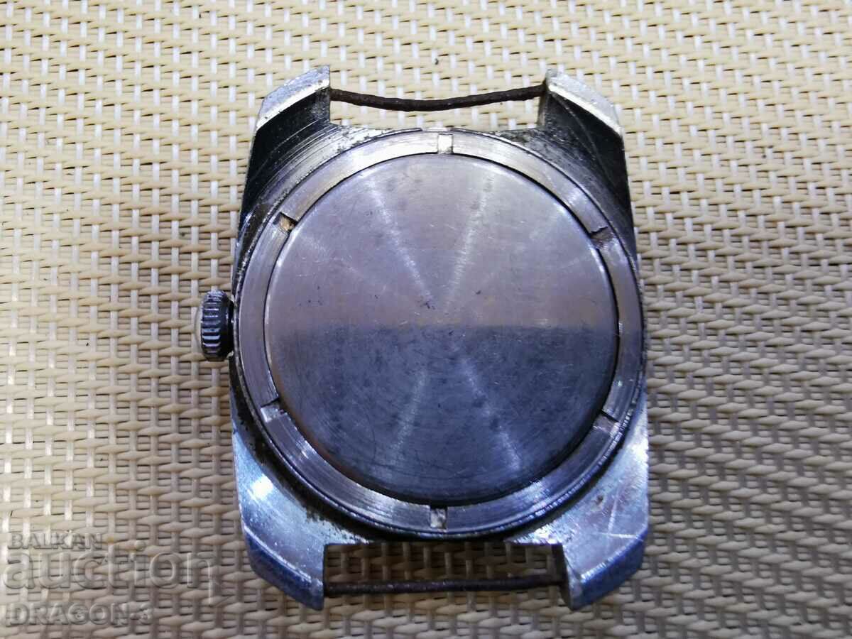 EAST with price 15.00 BGN | € 7.67 EAST with price 15.00 BGN | € 7.67