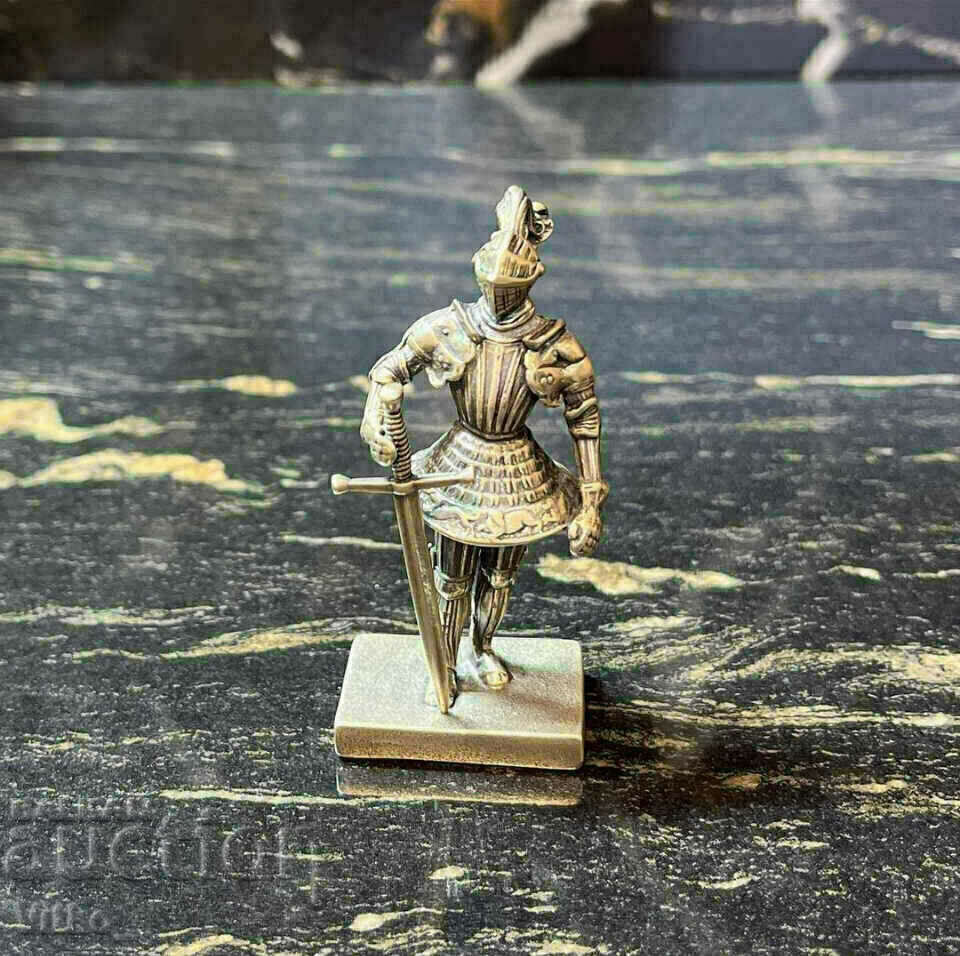 Figurina de cavaler UNOAERRE de argint vintage