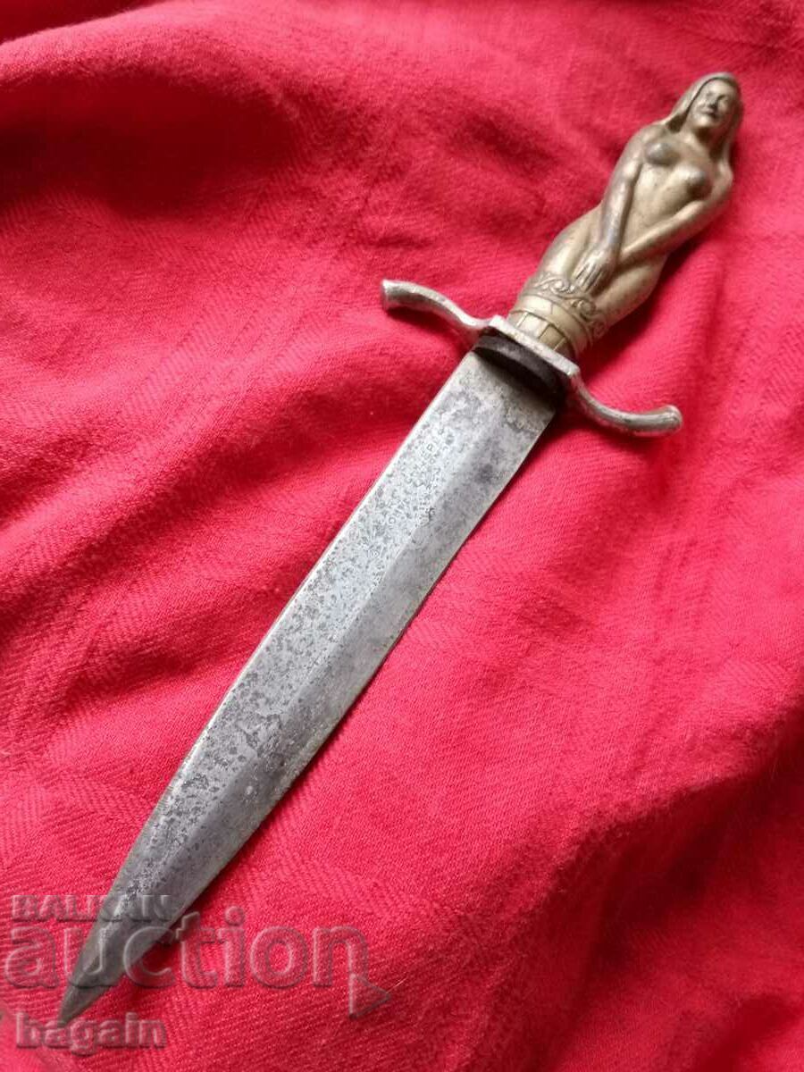 Trench knife, dagger.