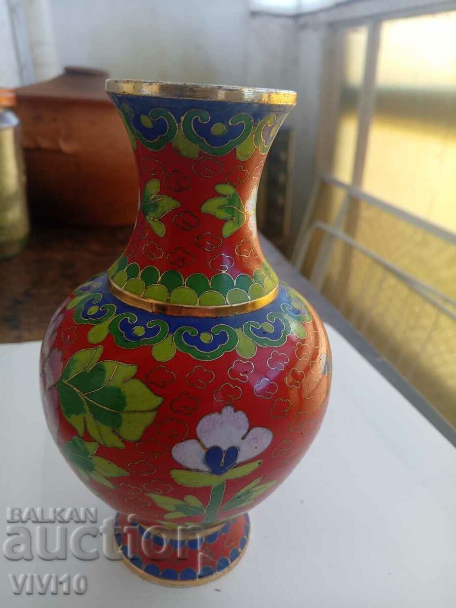 A gorgeous claison vase with price 80.00 BGN | € 40.90 A gorgeous claison vase with price 80.00 BGN | € 40.90