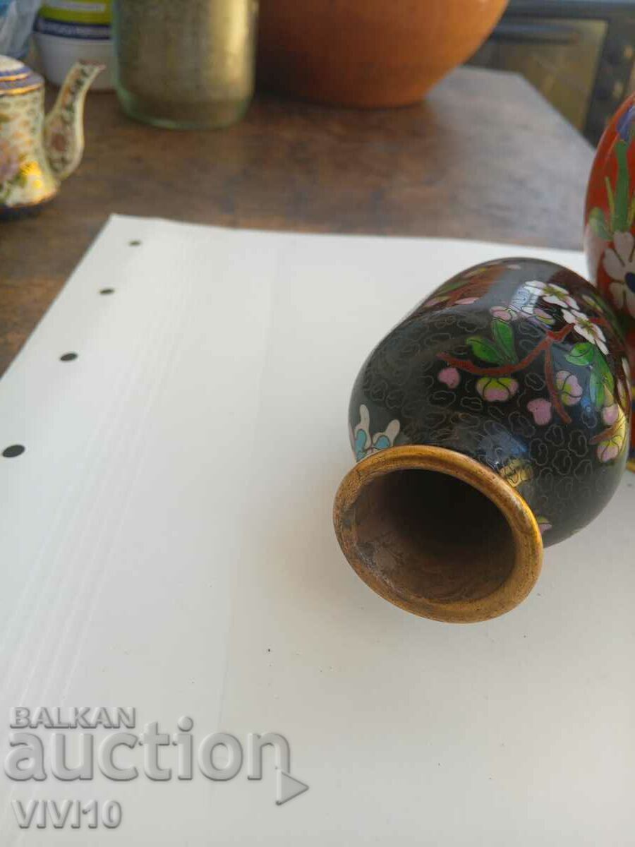 Delivery of A gorgeous claison vase Delivery of A gorgeous claison vase