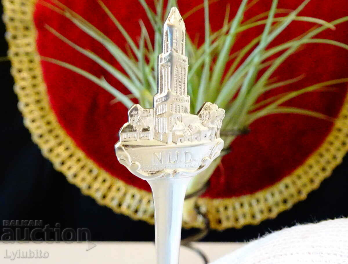 Auction Dutch silver plated spoon. Auction Dutch silver plated spoon.