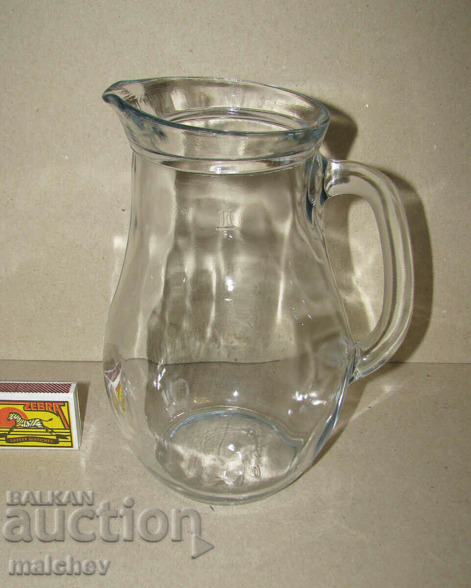 Contemporary glass jug 20 cm 1 liter, excellent