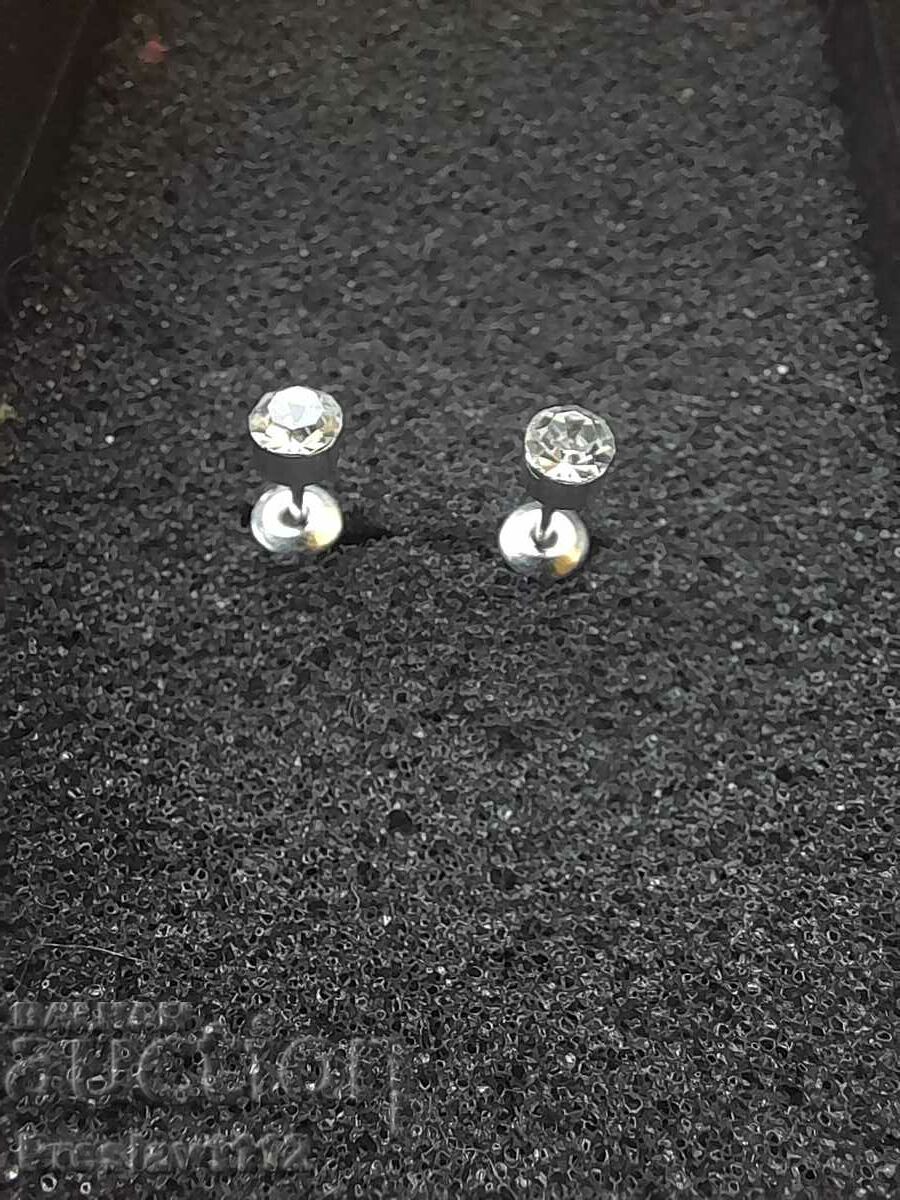 Moissanite earrings 4mm