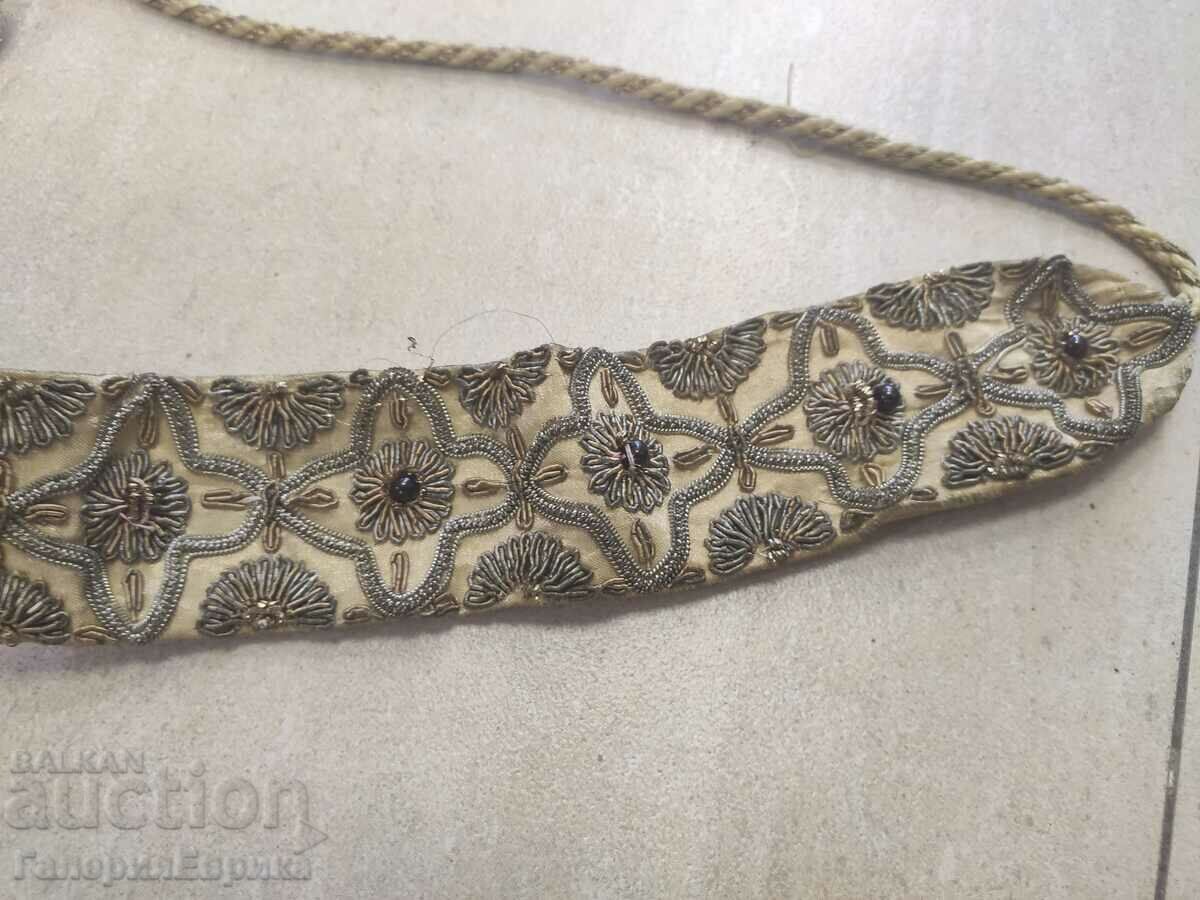 Delivery of Old Revival tinsel belt