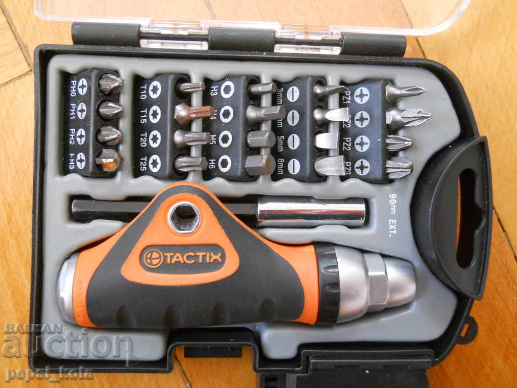 Σετ κατσαβιδιών με ένθετα και μύτες με τιμή 25.00 BGN | € 12.78 Σετ κατσαβιδιών με ένθετα και μύτες με τιμή 25.00 BGN | € 12.78