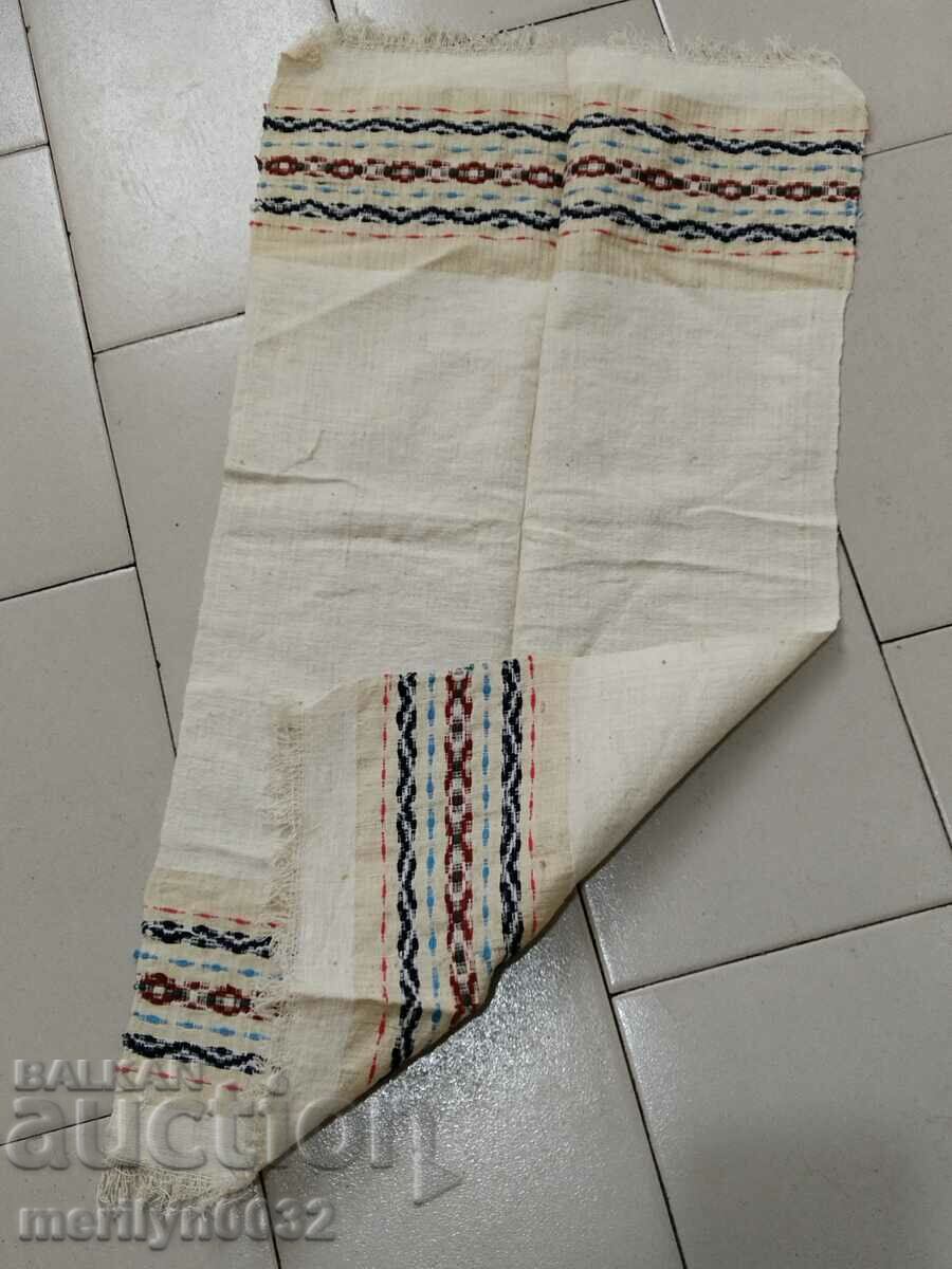 Delivery of Old hand woven cloth kennar embroidery lace