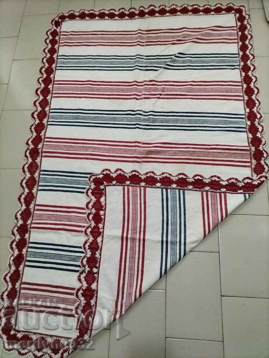 Vintage hand woven bed sheet with lace border with price 89.90 BGN | € 45.97 Vintage hand woven bed sheet with lace border with price 89.90 BGN | € 45.97