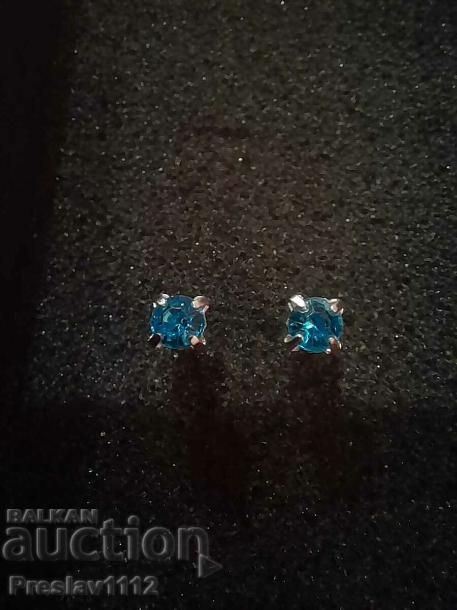 Topaz earrings 4mm