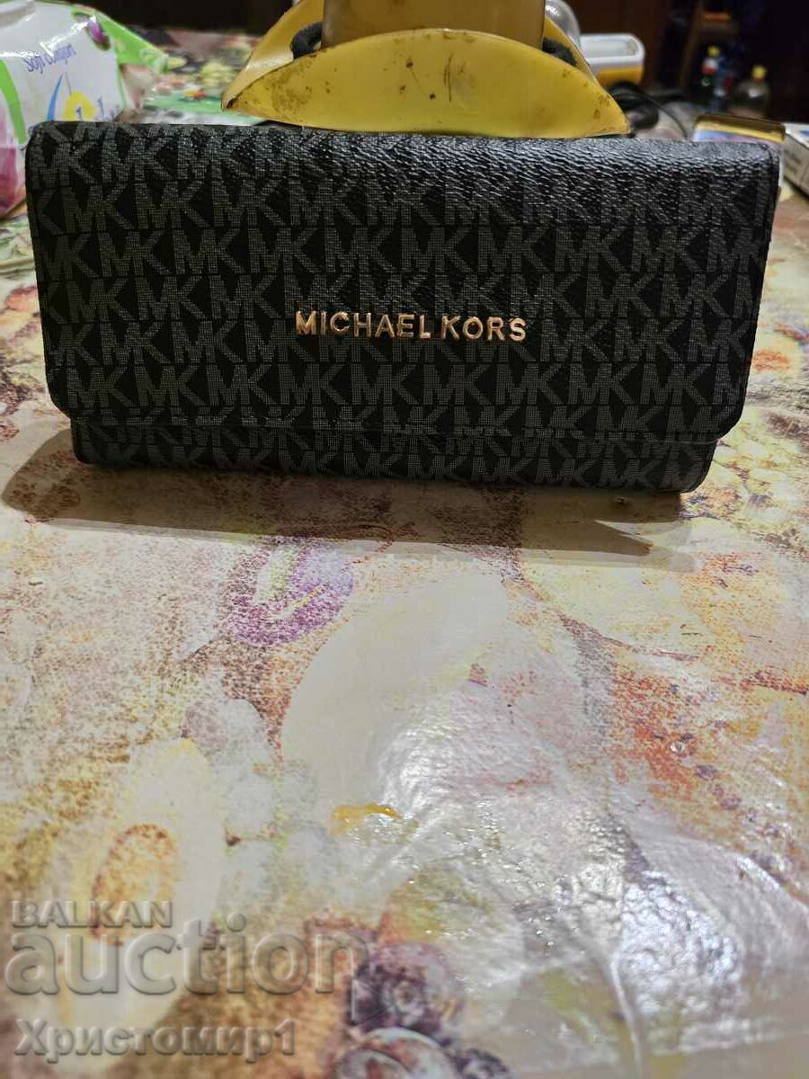 Πουλάω γυναικεία τσάντα Michael Kors