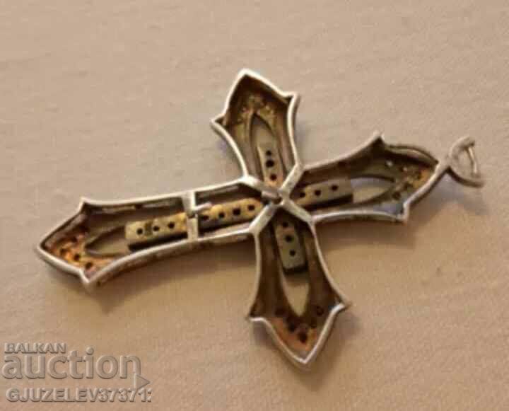Auction Very beautiful silver cross with zircons sample 925 -20 grams Auction Very beautiful silver cross with zircons sample 925 -20 grams