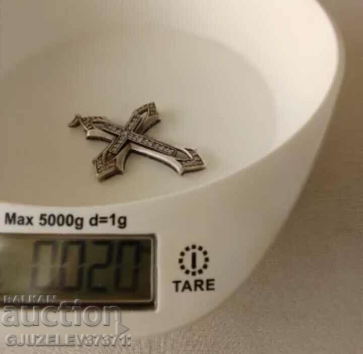 Delivery of Very beautiful silver cross with zircons sample 925 -20 grams Delivery of Very beautiful silver cross with zircons sample 925 -20 grams