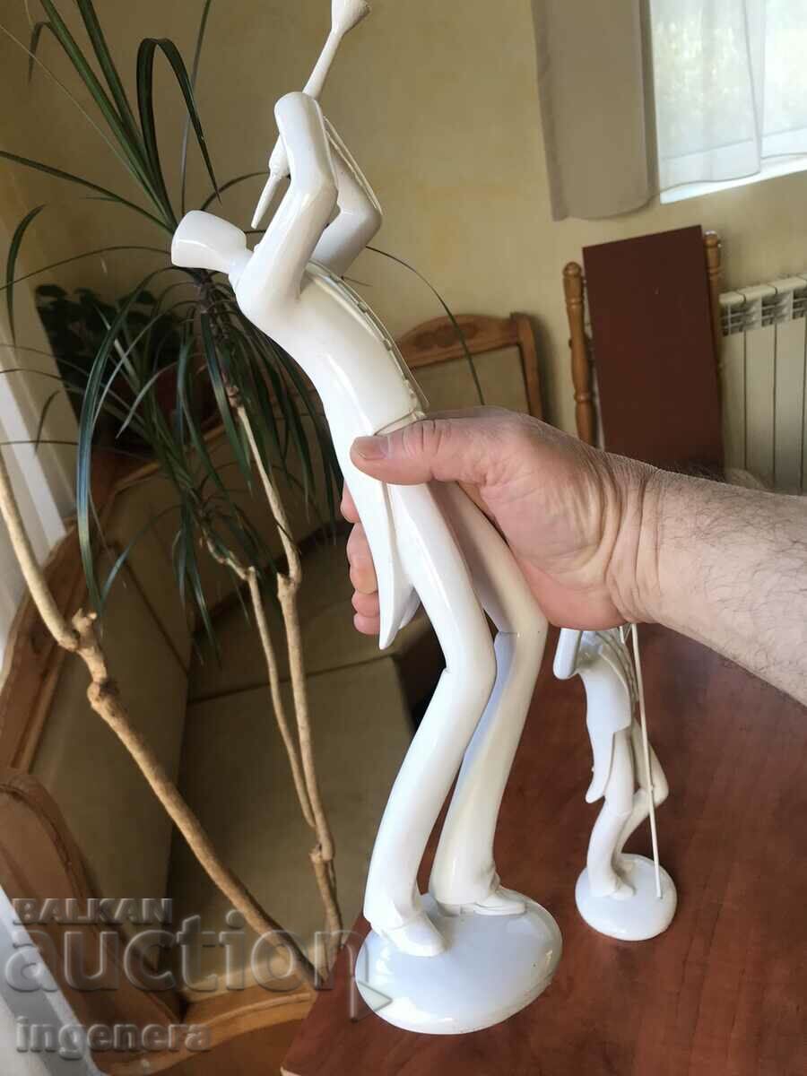 Licitație SCULPTURA FIGURA ARTĂ FRUMOASĂ GRĂ UNIC-2 BUC.