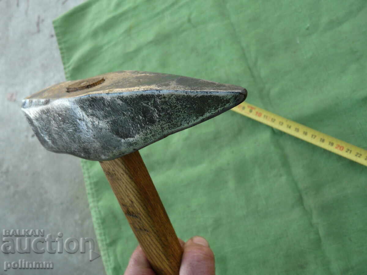 Old mason's hammer - 302 with price 60.00 BGN | € 30.68