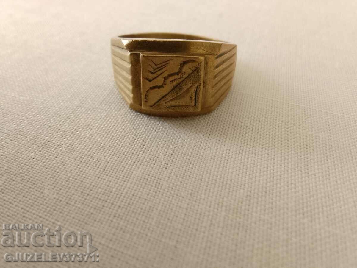 Old men's ring