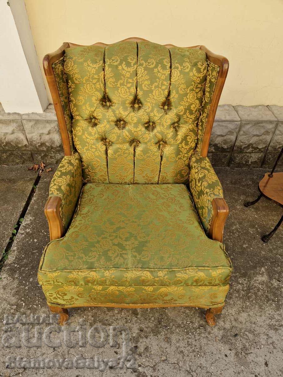 Great antique Queen Anna armchair