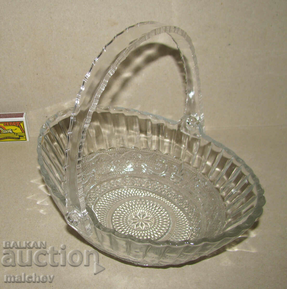 Glass bonbonniere basket 23 cm crystal, excellent