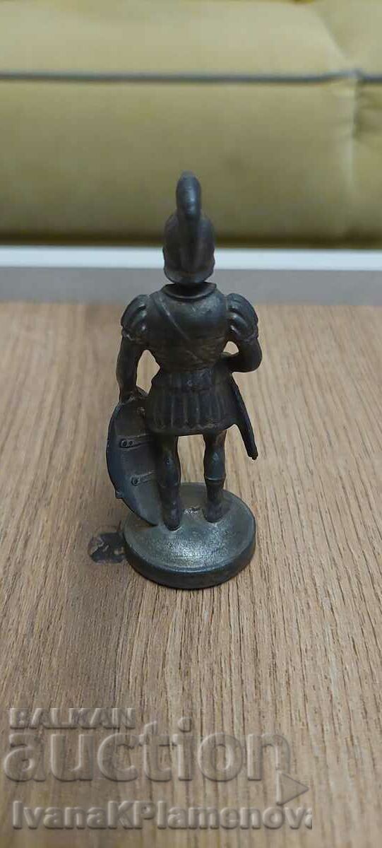 A lead figurine for collectors - 5