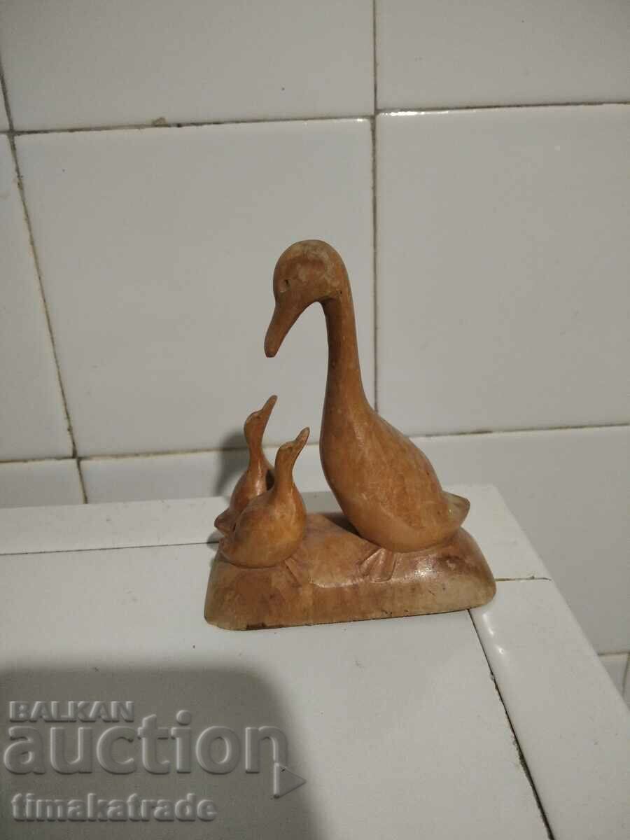 Beautiful wooden figure Duck with ducklings with price 9.99 BGN | € 5.11 Beautiful wooden figure Duck with ducklings with price 9.99 BGN | € 5.11