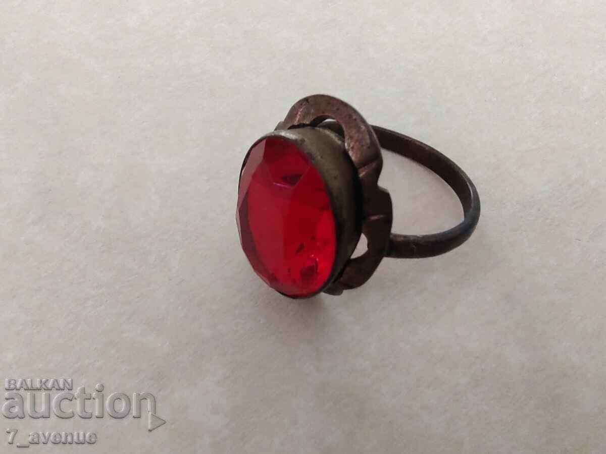 Old RING, with red stone 18.10.2024 with price 49.00 BGN | € 25.05 Old RING, with red stone 18.10.2024 with price 49.00 BGN | € 25.05