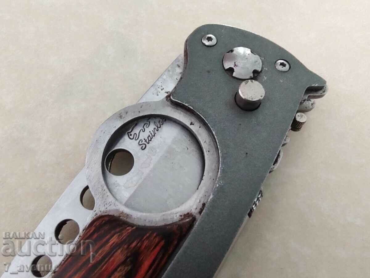 Παράδοση Μαχαίρι, ημιαυτόματο, μηχανισμός λειτουργεί 18/10/2024