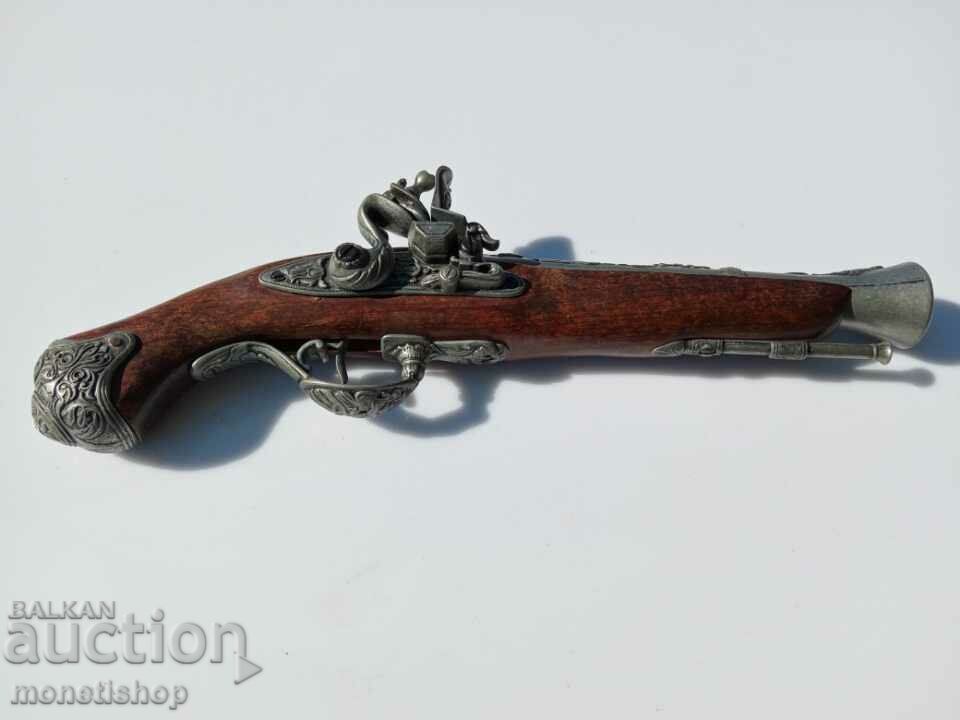 Delivery of Replica flintlock gun Delivery of Replica flintlock gun