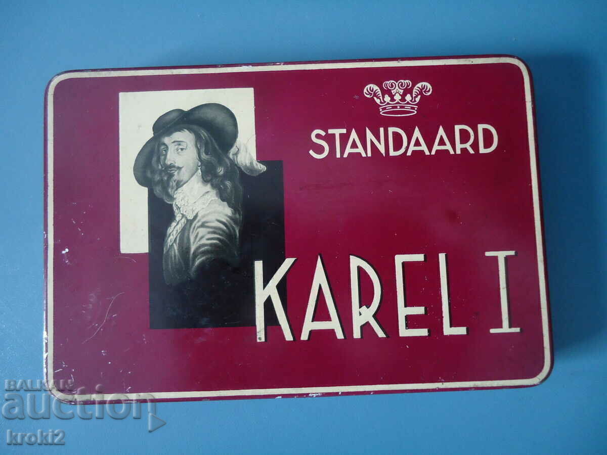 Παλιό και σπάνιο τσίγκινο κουτί τσιγάρων Παλιό και σπάνιο τσίγκινο κουτί τσιγάρων