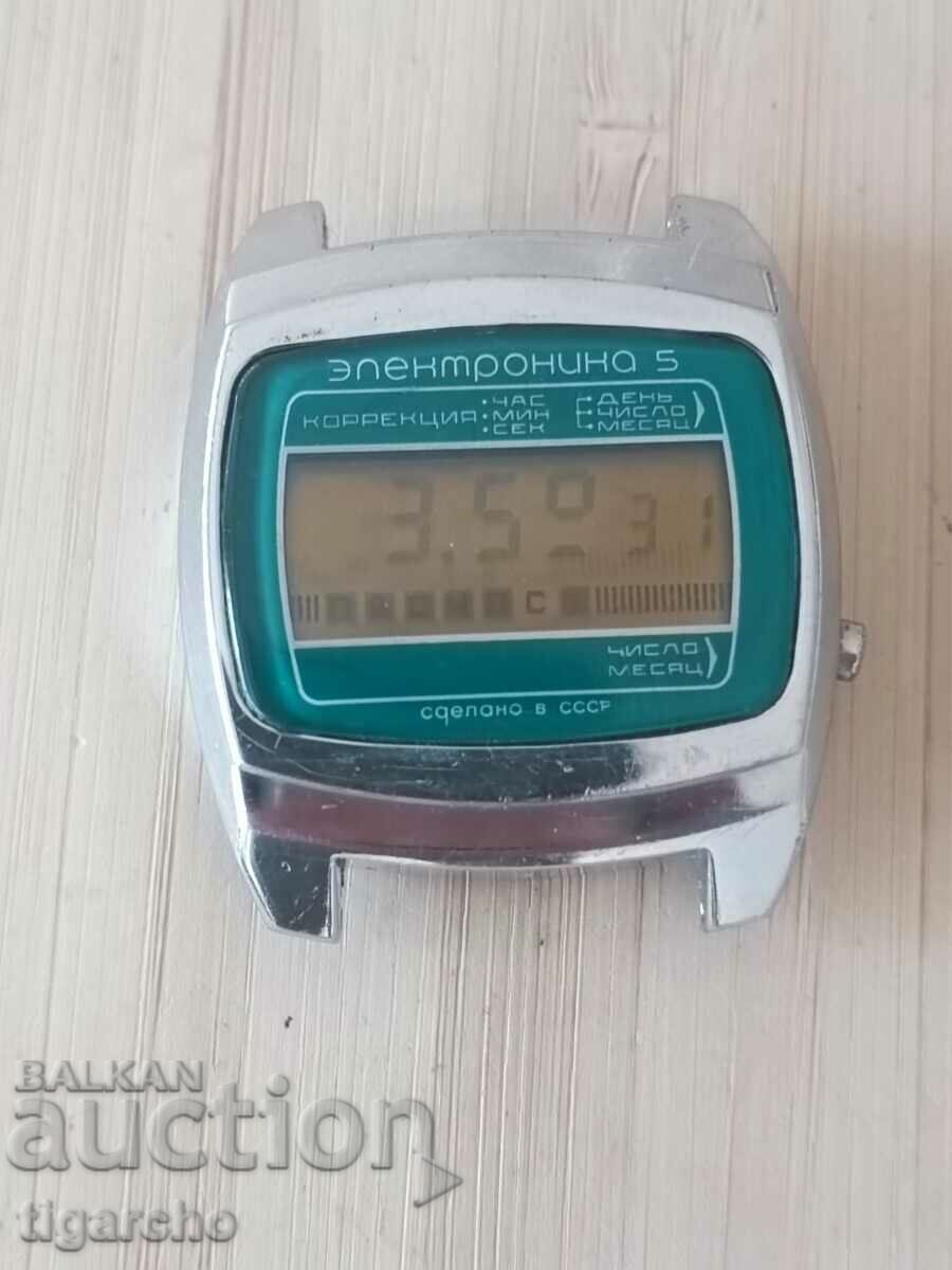 Ceasuri electronice cu preț 69.00 BGN | € 35.28 Ceasuri electronice cu preț 69.00 BGN | € 35.28