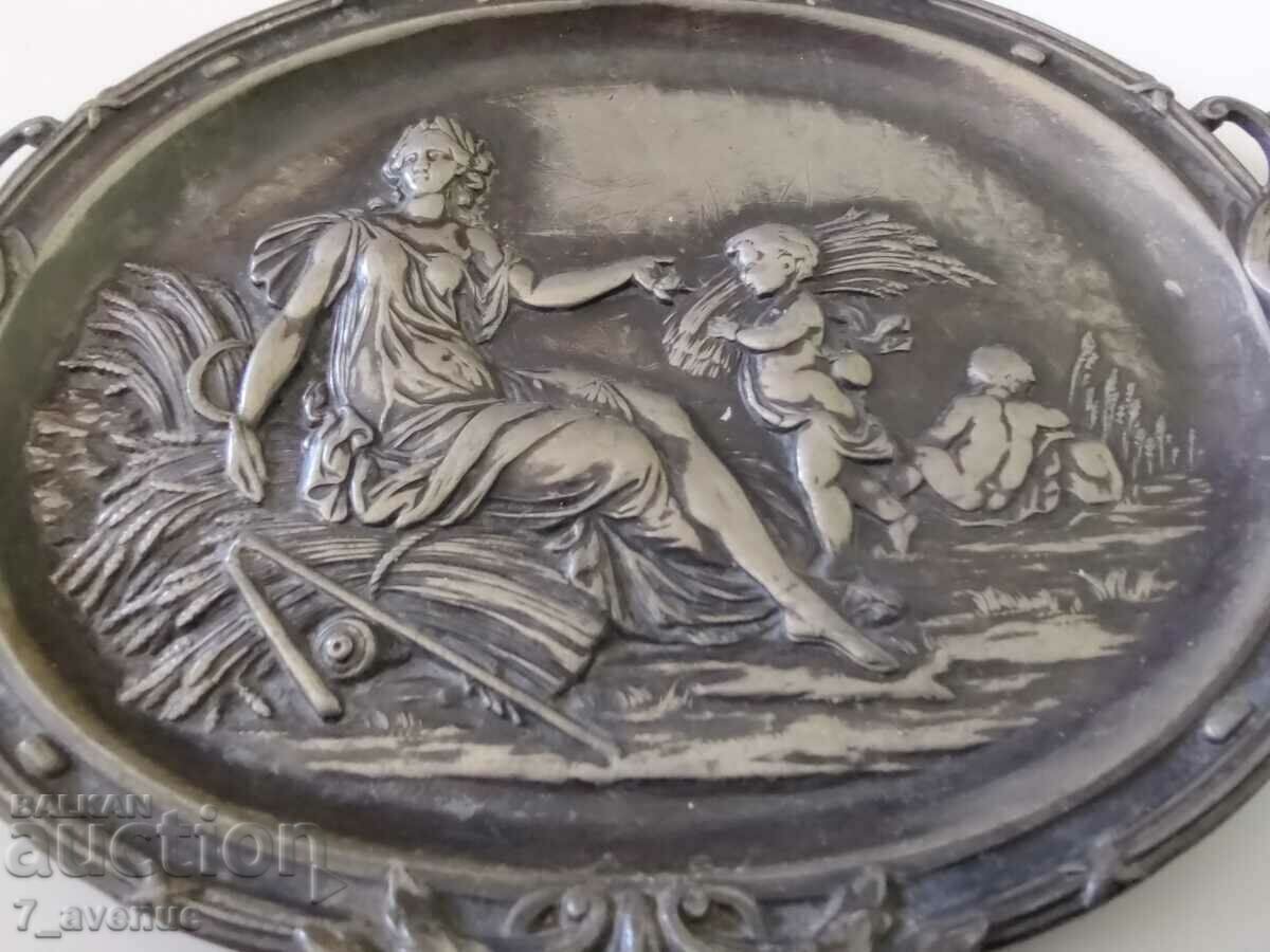 Decorație în relief, veche de aproximativ 90 de ani și mai mult 19.10.24 - 5 Decorație în relief, veche de aproximativ 90 de ani și mai mult 19.10.24 - 5