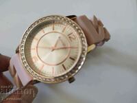 Wrist watch, elegant, silicone bracelet 19.10.2024