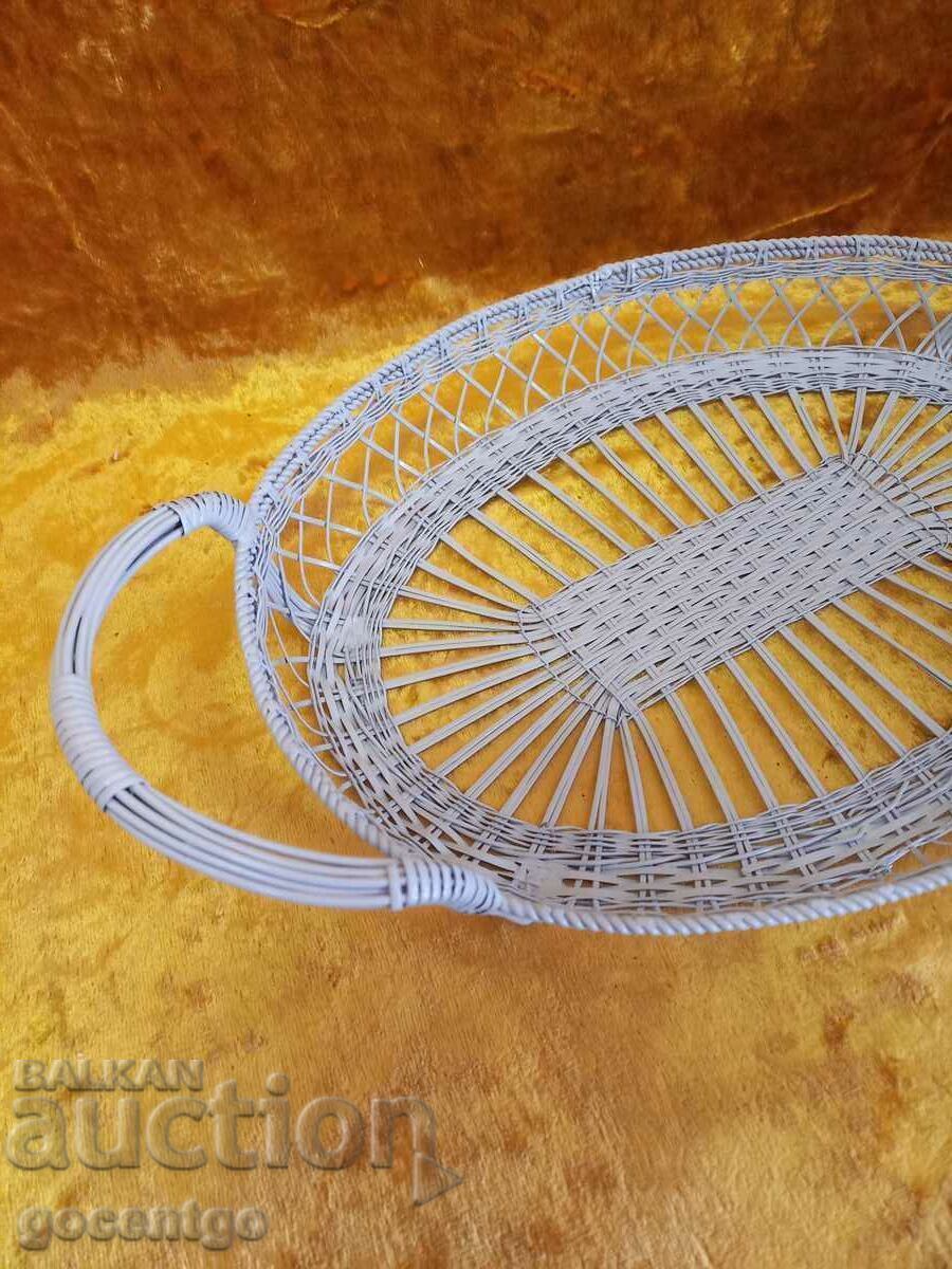 Аукцион Табла метална плетена 44 х 26 см. Аукцион Табла метална плетена 44 х 26 см.