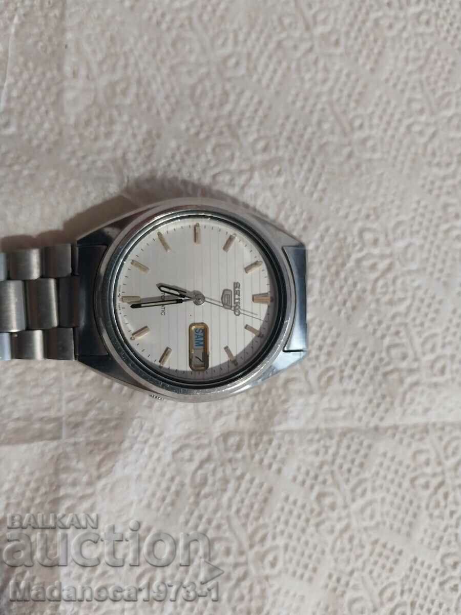 Πωλείται Seiko 5.