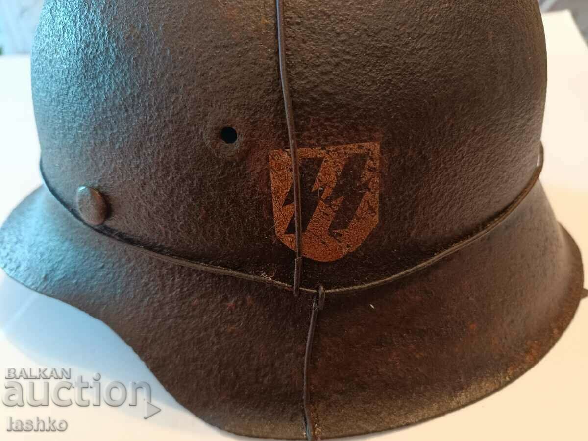 cască SS germană cu preț 1999.99 BGN | € 1022.58 cască SS germană cu preț 1999.99 BGN | € 1022.58