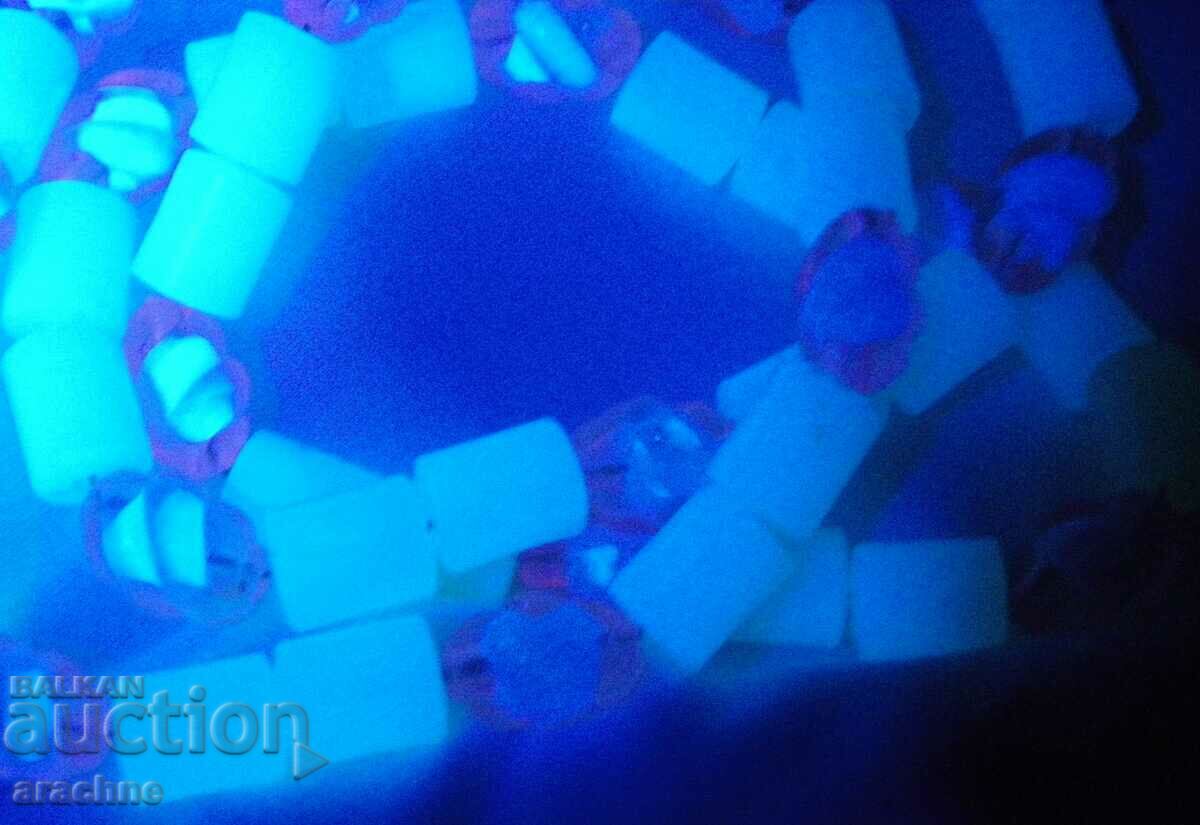 Доставка на Светещ гердан за дискотека Доставка на Светещ гердан за дискотека