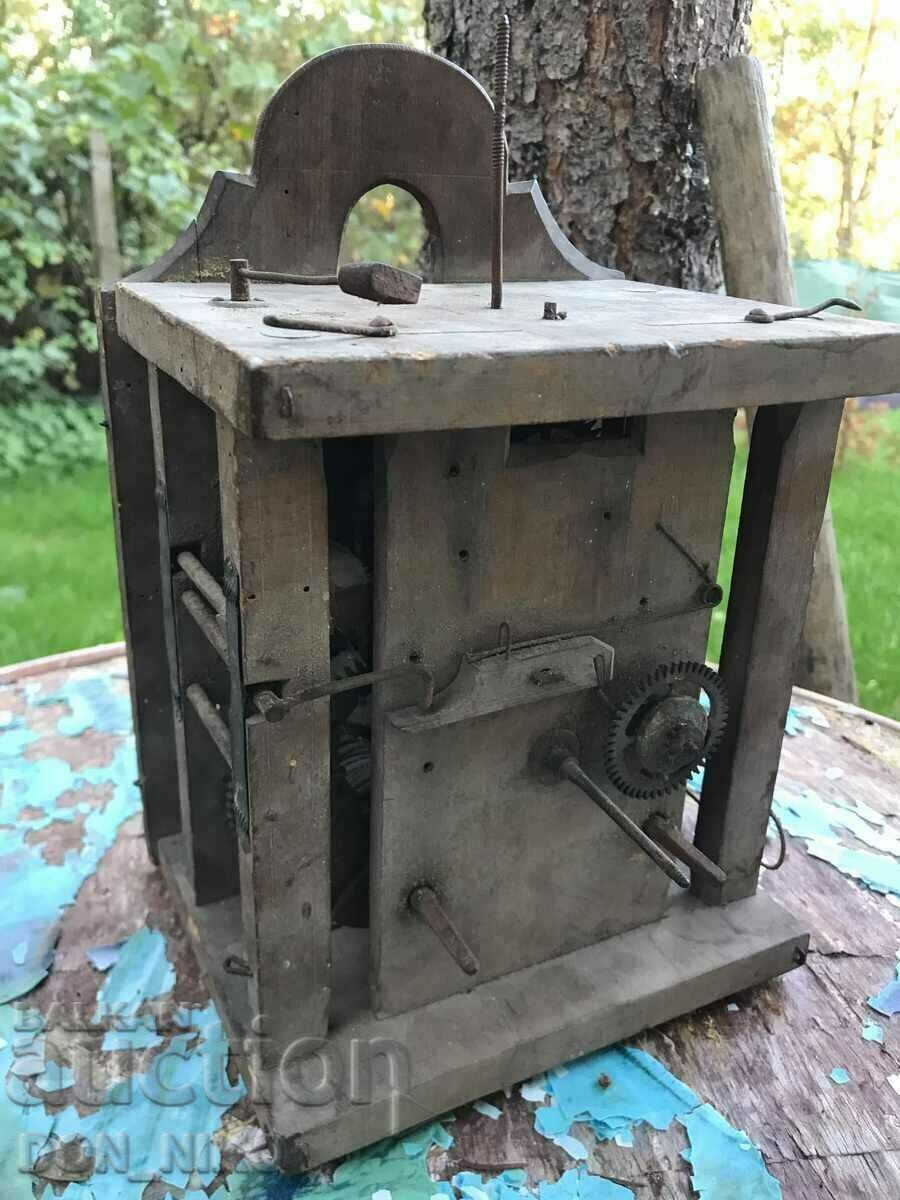 Antique primitive wall clock 18th century - 7 Antique primitive wall clock 18th century - 7