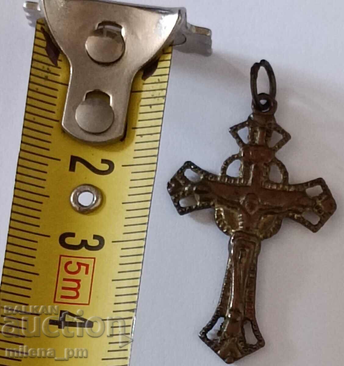 Cruce de bronz veche pe două fețe cu preț 36.99 BGN | € 18.91 Cruce de bronz veche pe două fețe cu preț 36.99 BGN | € 18.91