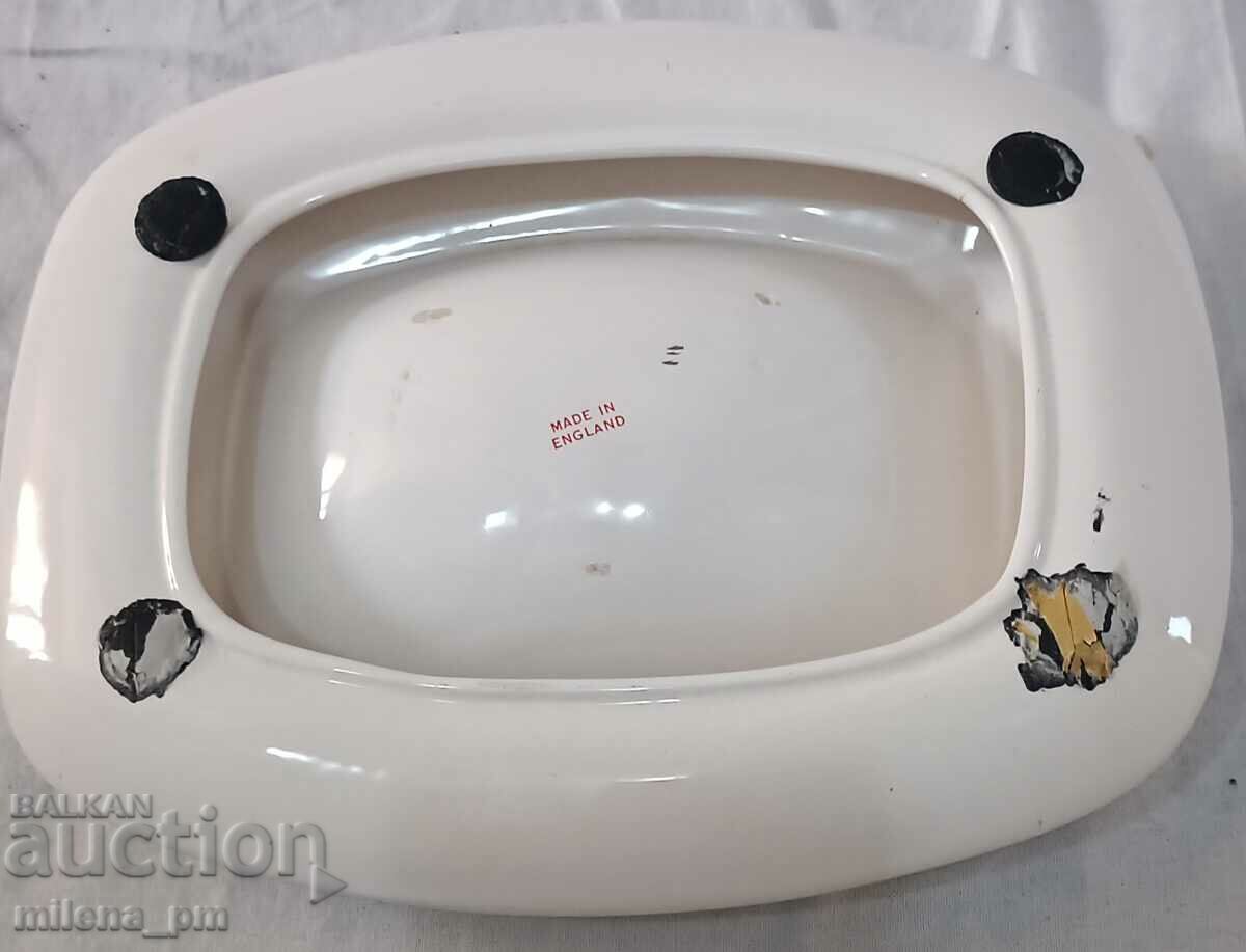 Delivery of Ashtray Delivery of Ashtray